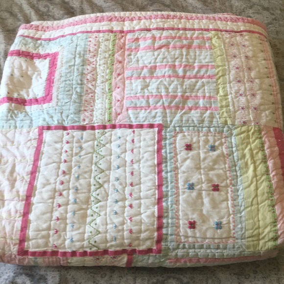 Pottery Barn Kids Other - Pottery barn twin quilt